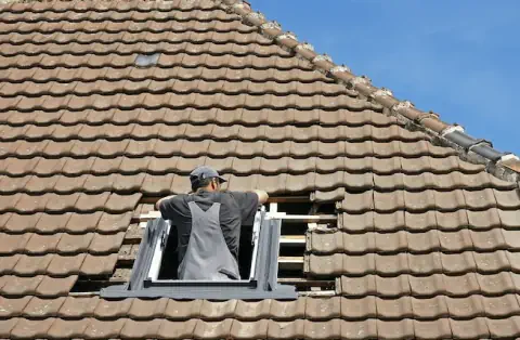 Pose de velux - La Milesse